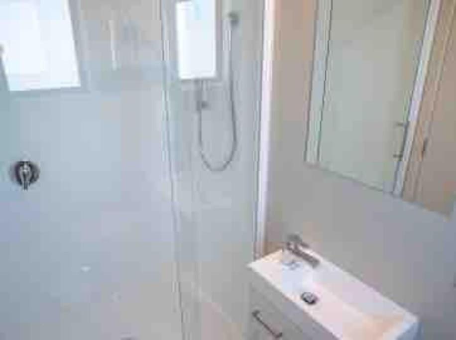 تي أناو Great Views From New 2 Bedroom Apartment المظهر الخارجي الصورة